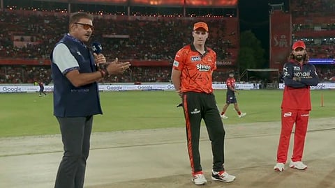 IPL 2026 | டாஸ் வென்ற ஐதராபாத் பேட்டிங் தேர்வு: ஆர்சிபி முதலில் பவுலிங்