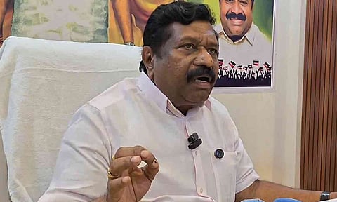 அதிமுக எம்எல்ஏக்கள் ராஜினாமா: தவெகவில் 100 சதவீதம் குதிரை பேரம்- இன்பதுரை காட்டம்