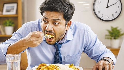 வேகமாக சாப்பிடுபவரா நீங்கள்?- அவசியம் இதை தெரிஞ்சுக்கோங்க!