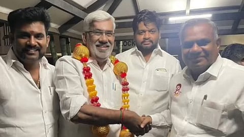 த.வெ.க.வில் இணைந்தார் அ.தி.மு.க. முன்னாள் அமைச்சர் வெல்லமண்டி நடராஜன்