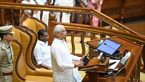 கவர்னர் ராஜேந்திர விஸ்வநாத் அர்லேக்கர்