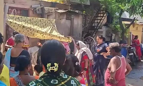 மகாராஷ்டிராவில் கள்ளச்சாராயம் அருந்தி 15 பேர் உயிரிழப்பு - பலர் கவலைக்கிடம்