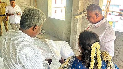 கோடம்பாக்கம் ஆரம்ப சுகாதார நிலையத்தில் அமைச்சர் ஆனந்த் திடீர் ஆய்வு
