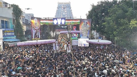 காஞ்சிபுரம் வரதராஜ பெருமாள் கோவில் வைகாசி பிரம்மோற்சவ மூன்றாம் நாள்... கருட சேவை உற்சவம்