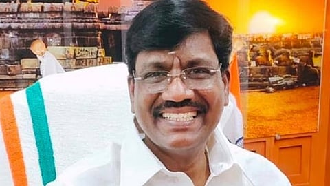 பொறியியல் படிப்புக்கு விண்ணப்பிக்க கால அவகாசம் 5-ந் தேதி வரை நீட்டிப்பு- உயர்கல்வித்துறை அமைச்சர் பேட்டி