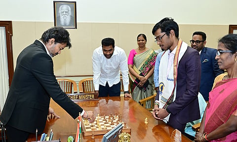 முதலமைச்சருடன் விளையாடியது மறக்க முடியாத தருணம்- பிரக்ஞானந்தா