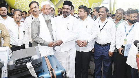 தமிழகத்தில் புதிய வக்பு சட்டம் அமல்படுத்தப்படாது - அமைச்சர் ஷாஜகான்