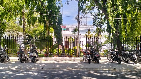 3 மாதமாக வெறிச்சோடி கிடக்கும் புதுச்சேரி சட்டமன்ற வளாகம்