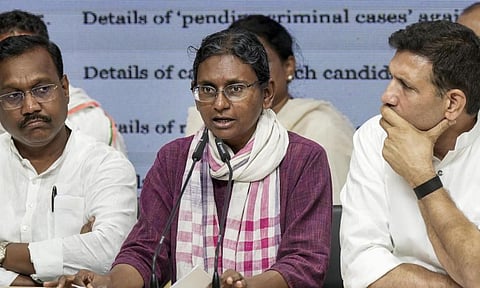 மாநிலங்களவை தேர்தல் வேட்புமனு நிராகரிப்பை எதிர்த்து மீனாட்சி நடராஜன் உச்சநீதிமன்றத்தில் தாக்கல் செய்த மனு தள்ளுபடி