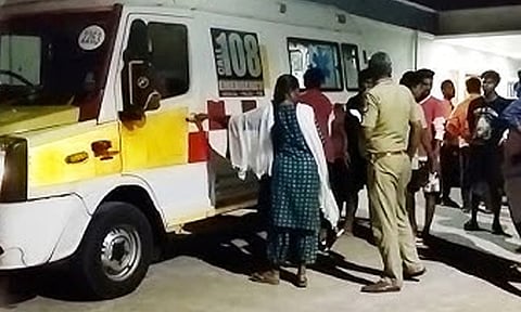 கும்மிடிப்பூண்டி பாலியல் வன்கொடுமை: சிறுமியின் உடல் பெற்றோரிடம் ஒப்படைப்பு