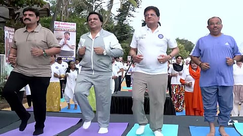 Piyush Goyal participate Yoga Day