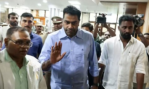 MInister Adhav Arjuna