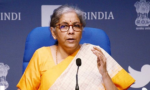 ‘மாநில அரசு கடன் வாங்குவதில் தவறில்லை’ - மத்திய அமைச்சர் நிர்மலா சீதாராமன்