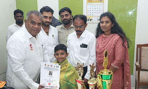 காமன்வெல்த் செஸ் சாம்பியன்ஷிப் - 3 தங்கப்பதக்கம் வென்று தமிழ்நாடு சிறுவன் சாதனை
