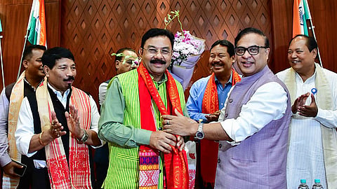 Assam Assembly adds Hindi as official language