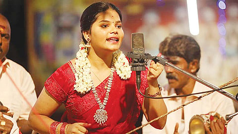 வில்லுபாட்டு மாதவி
