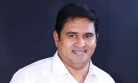 ஆம்ஸ்ட்ராங்