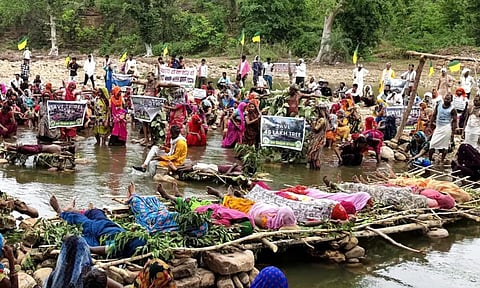 போராட்டம்