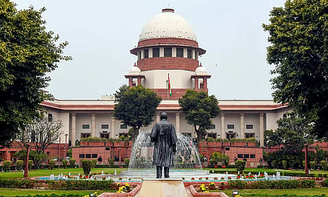 நீதிமன்ற விசாரணைகளை சமூக வலைதளங்களில் பதிவேற்ற உச்ச நீதிமன்றம் இடைக்கால தடை!
