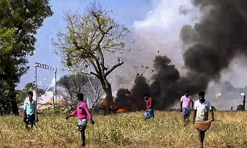 விருதுநகர் பட்டாசு வெடிவிபத்து - உயிரிழந்தோர் குடும்பத்தினருக்கு ரூ.4 லட்சம் நிவாரணம் அறிவிப்பு!