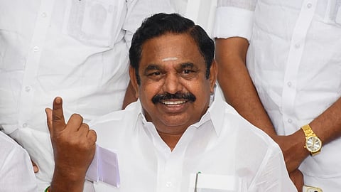 எடப்பாடி பழனிசாமிக்கு எதிரான இரண்டு வழக்குகளை ரத்து செய்து சென்னை உயர் நீதிமன்றம் உத்தரவு!