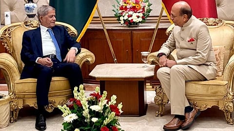 High Commissioner greets President