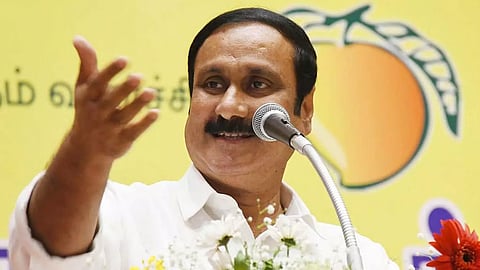 தெற்கு ரயில்வேயில் தொழில் பழகுநர் நியமனம்: தமிழர்களின் வாய்ப்புகளை பிற மாநிலத்தவர்க்கு தாரைவார்க்கும் சதியை முறியடிக்க வேண்டும் - அன்புமணி