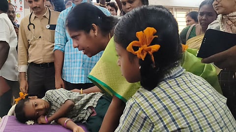 Tiruvallur collector - students
