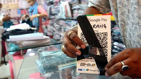 ரூ.2000-த்திற்கு மேற்பட்ட யுபிஐ பரிவர்த்தனைகளுக்கு விதிக்கப்படும் கட்டணத்திற்கு தடைவிதிக்க உச்ச நீதிமன்றம் மறுப்பு!