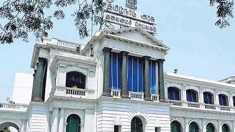 மதுவிலக்கு அமலாக்கப் பணியில் சிறப்பாக பணியாற்றிய 5 காவலர்களுக்கு ‘காந்தியடிகள் காவலர் விருது’ அறிவிப்பு!