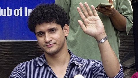 ‘மூட்டைய கட்டி ரெடியா இருங்க... இது ஒரு நீண்ட போராட்டமாக இருக்கும்’ - டெல்லி காவல்துறைக்கு சிஜேபி சவால்!