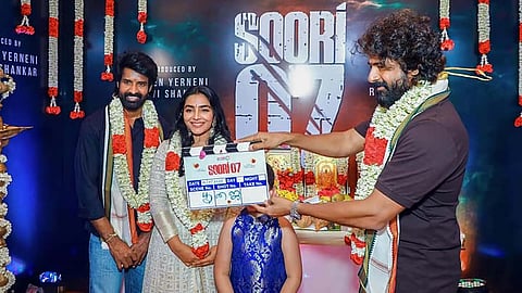 சூரியின் புதிய படத்தை கிளாப் அடித்து தொடங்கி வைத்த சிவகார்த்திகேயன்