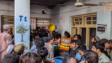 school roof collapses in Pakistan
