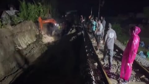 Kancheepuram train track