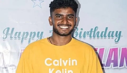 வழித்தகராறில் வாலிபரை கத்தியால் குத்திக்கொலை