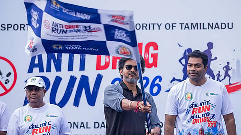 கட்சிக்காரர்களையே போதைப்பொருள் கடத்தவிட்டு வேடிக்கைப் பார்ப்பதுதான் போதைப்பொருள் ஒழிப்பு லட்சணமா? - முதலமைச்சருக்கு உதயநிதி கேள்வி!