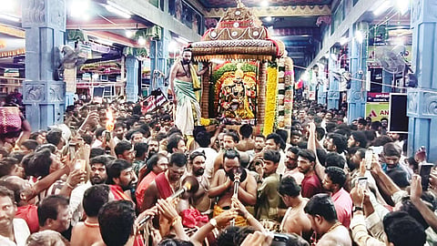 குலசேகரன்பட்டினத்தில் தசரா திருவிழாவில் நாளை சூரசம்ஹாரம்