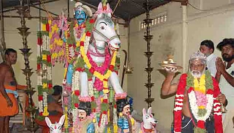  பவுர்ணமி சிறப்பு வழிபாடு நடைபெற்றபோது எடுத்தபடம்.