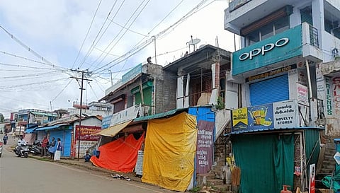 மஞ்சூரில் கடைகள் அடைப்பு