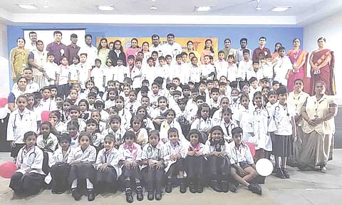 நிகழ்ச்சியில் பங்கேற்றவர்கள். 