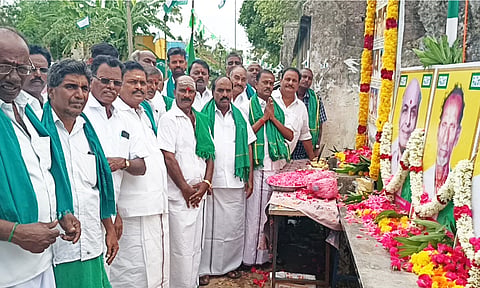உழவர் தியாகிகள் தினம்
