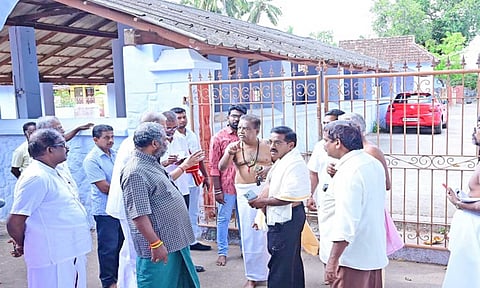 தெங்கம்புதூர் பகுதியில் 2 கோயில்களை சீரமைக்க ரூ.35 லட்சம் ஒதுக்கீடு