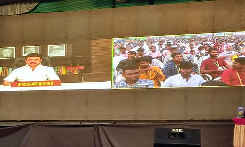 தமிழகம் பகுத்தறிவு புரட்சியாக மாறுவதற்கு நிறைய புத்தகங்களை படியுங்கள்