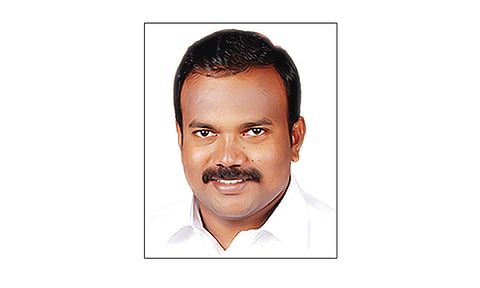 75 -வது சுதந்திர தினத்தை முன்னிட்டு தூத்துக்குடி மாநகராட்சி சார்பில் 1 லட்சம் தேசியக்கொடி வழங்கும் திட்டம்- மேயர் ஜெகன் பெரியசாமி அறிவிப்பு