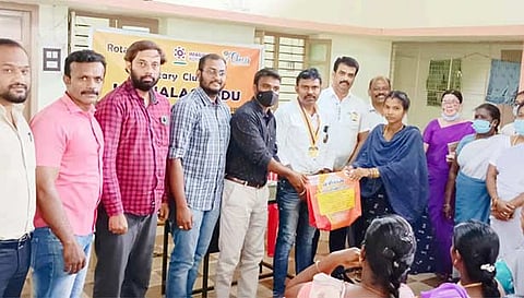 விழாவில் தாய்மார்களுக்கு சத்தான ஊட்டச்சத்து பொருட்கள் வழங்கப்பட்டது.