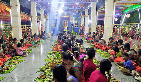 முள்ளக்காடு உச்சினிமாகாளி அம்மன் கோவில் கொடை விழா
