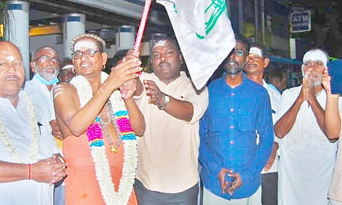 திருக்கயிலாய காட்சி திருவிழாவை சூரியனார் கோயில் ஆதீனம் தொடக்கம்.