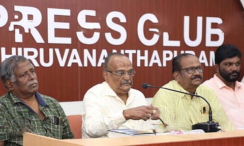 விஞ்ஞானிகள் கூட்டாக பேட்டி அளித்தபோது எடுத்த படம்.