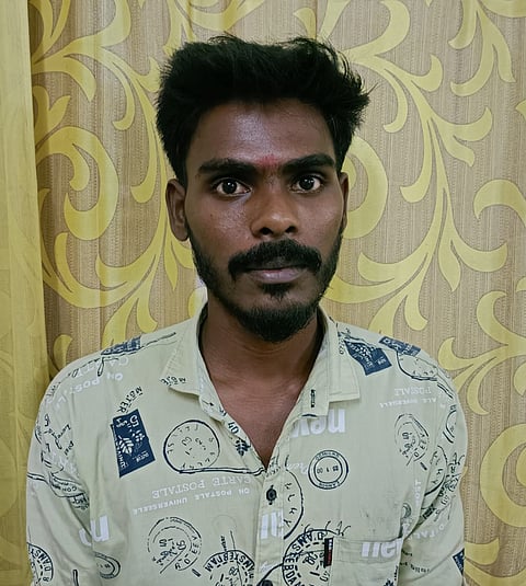  கைதான ஆட்டோ டிரைவர் சக்திவேல்.