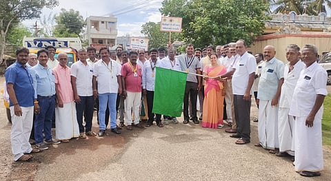 கண் தான விழிப்புணர்வு குறித்து மோட்டார் சைக்கிள் பேரணி